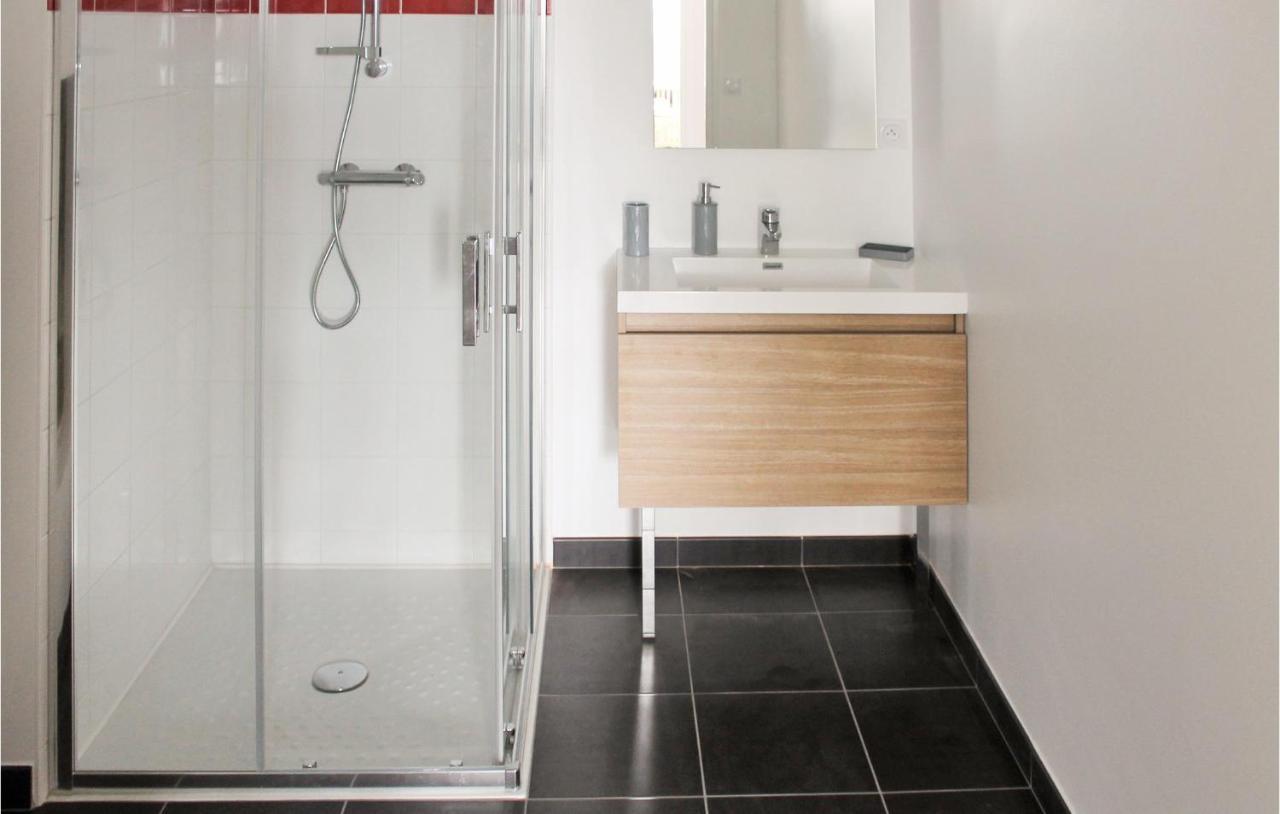 Awesome home in Erdeven with 5 Bedrooms&WiFi Buitenkant foto