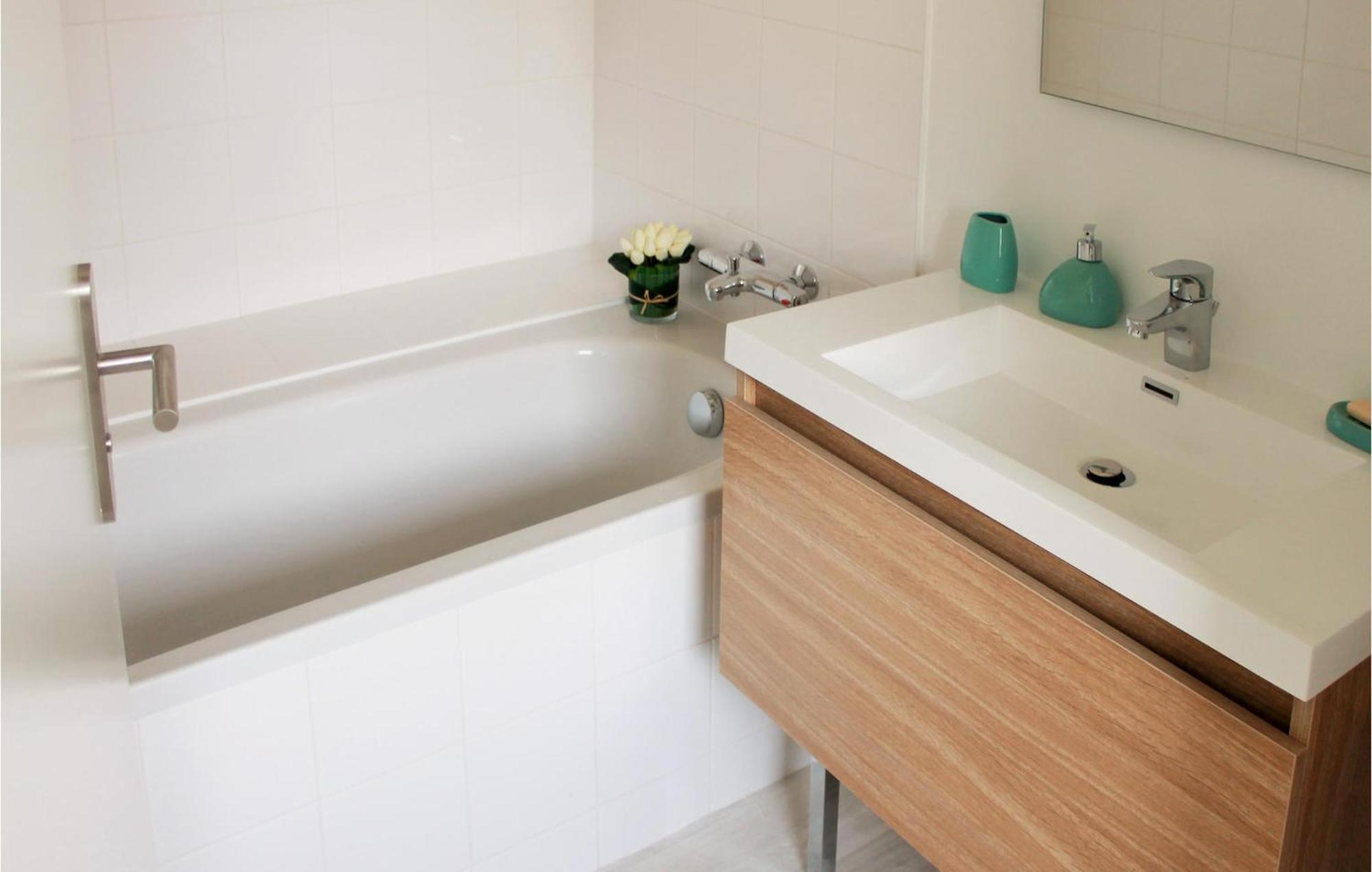 Awesome home in Erdeven with 5 Bedrooms&WiFi Buitenkant foto