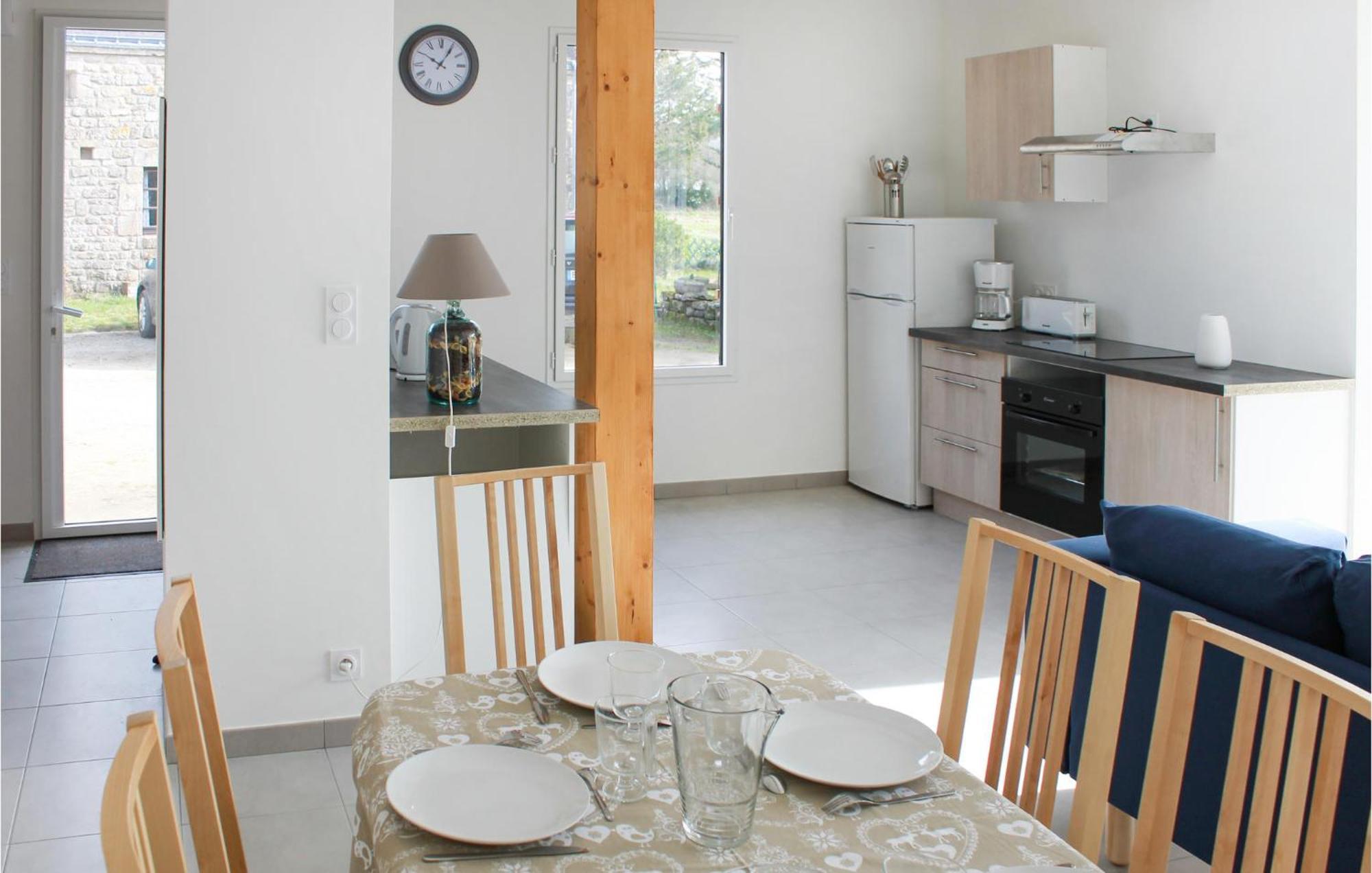 Awesome home in Erdeven with 5 Bedrooms&WiFi Buitenkant foto
