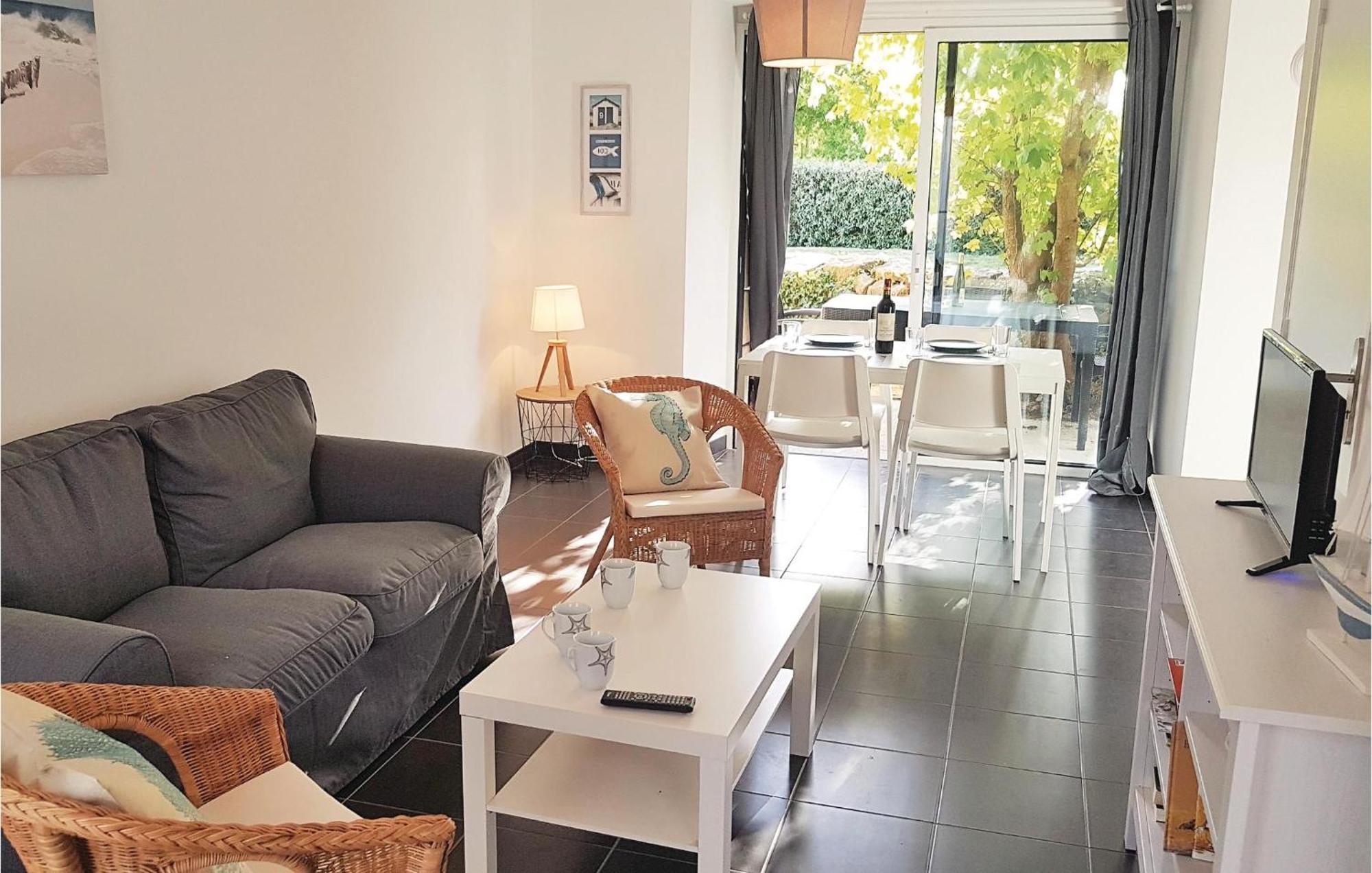 Awesome home in Erdeven with 5 Bedrooms&WiFi Buitenkant foto