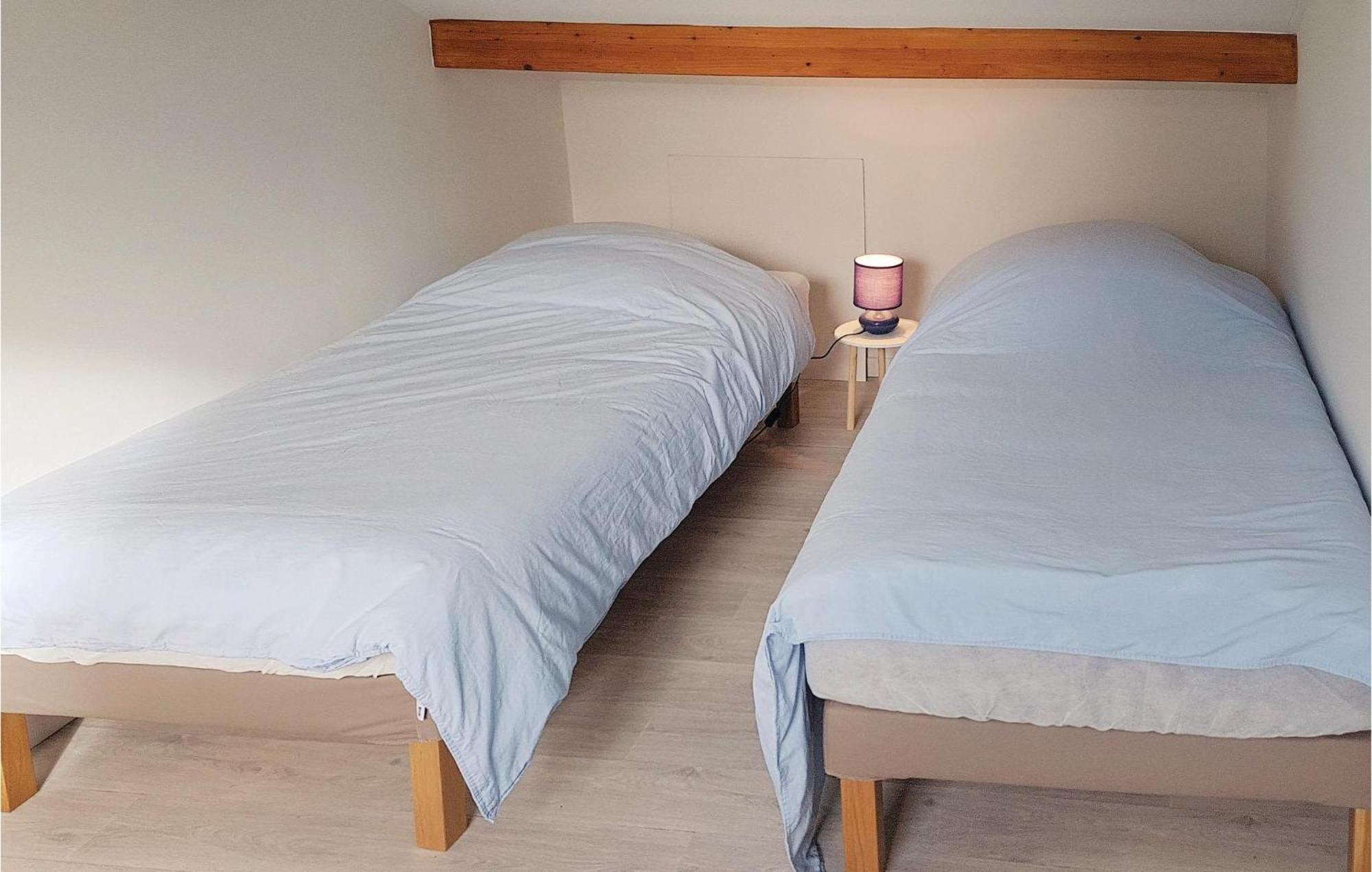 Awesome home in Erdeven with 5 Bedrooms&WiFi Buitenkant foto